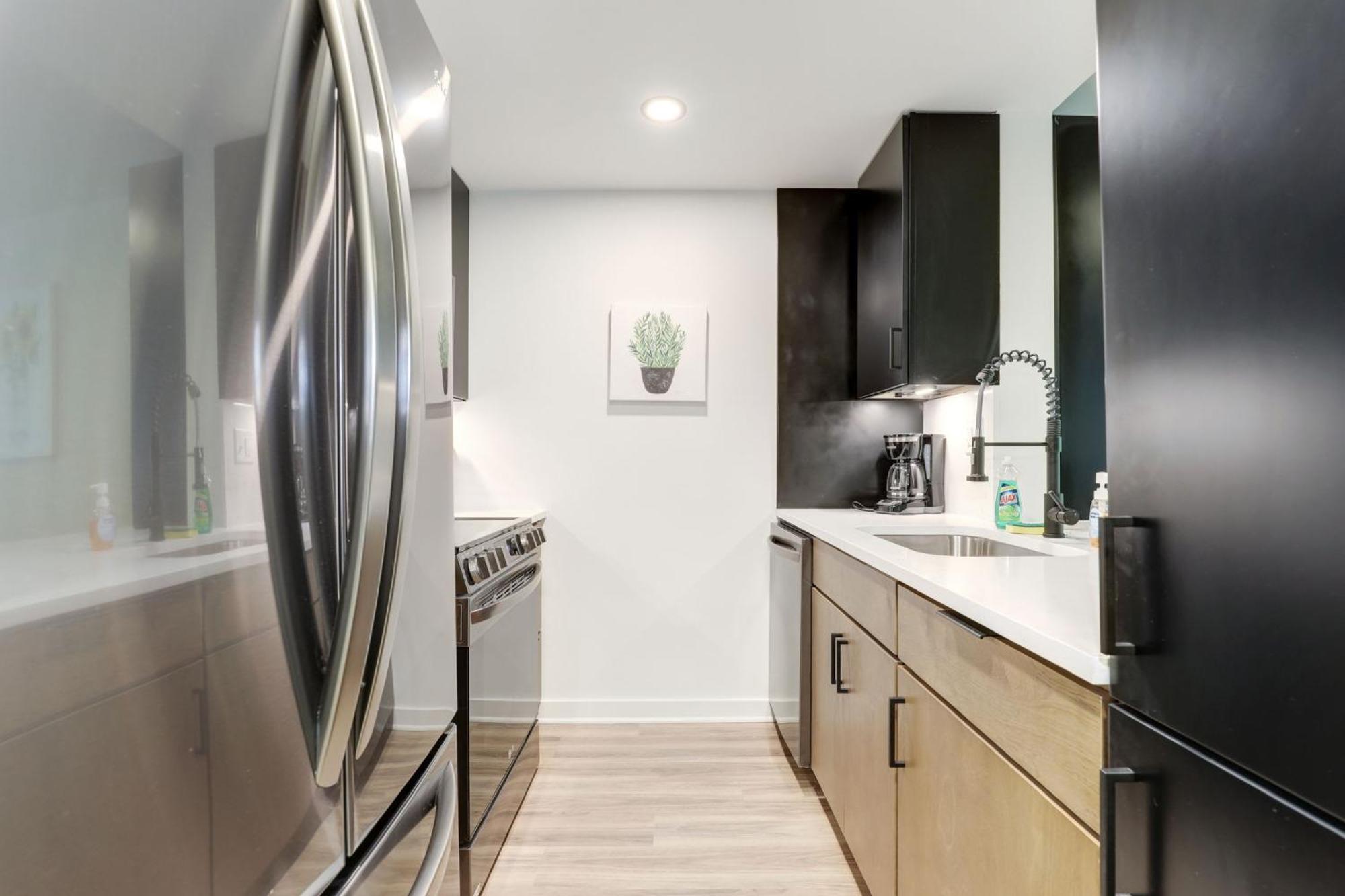 2Br Executive Apartment With Spacious Layout Arlington Exterior foto