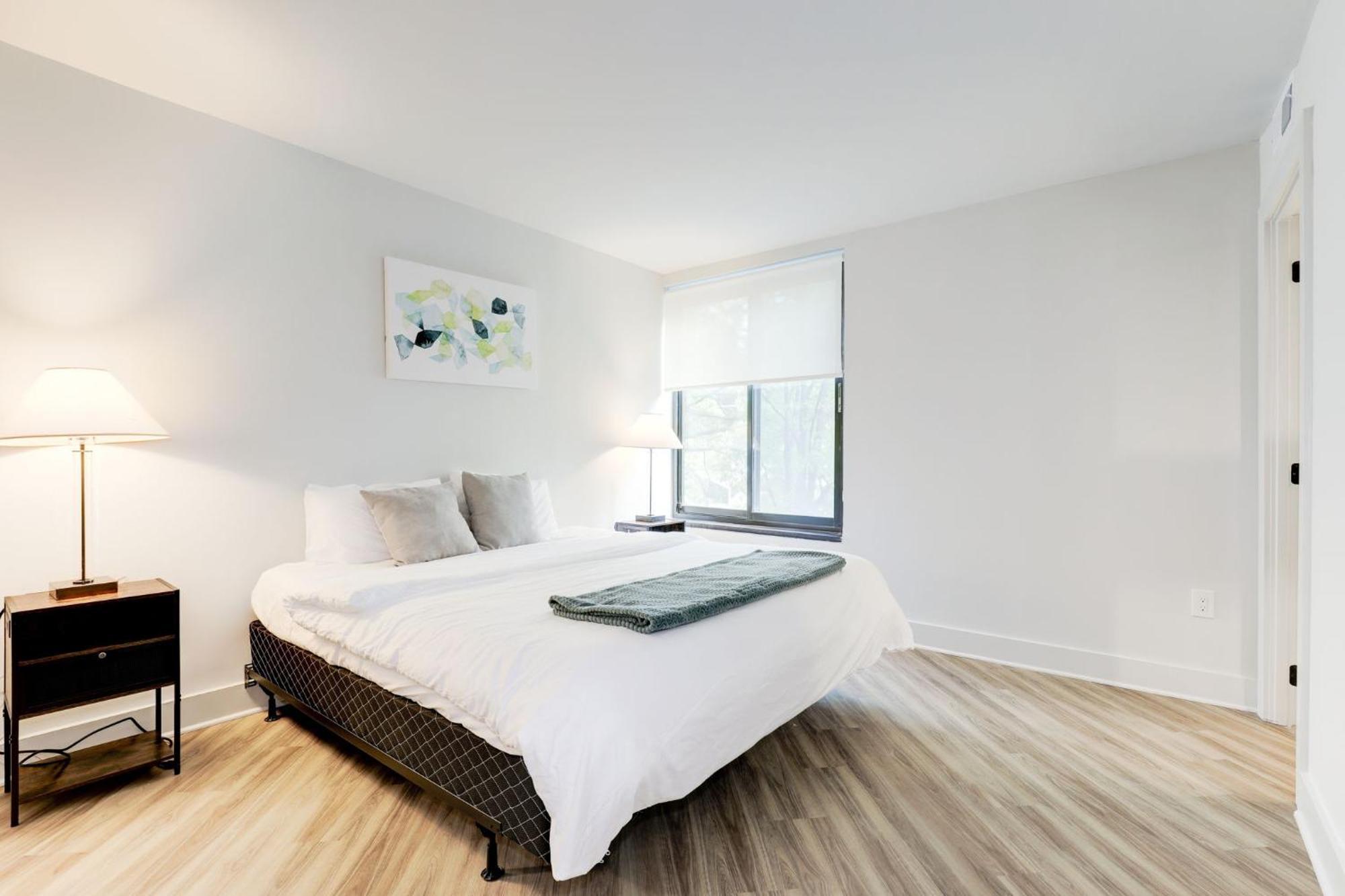 2Br Executive Apartment With Spacious Layout Arlington Exterior foto