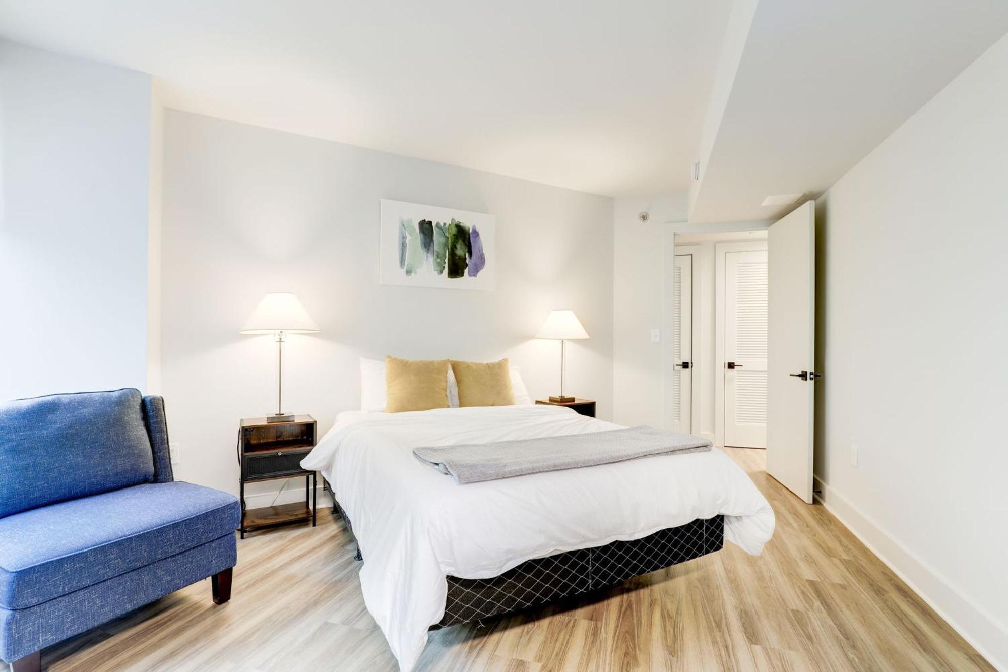 2Br Executive Apartment With Spacious Layout Arlington Exterior foto