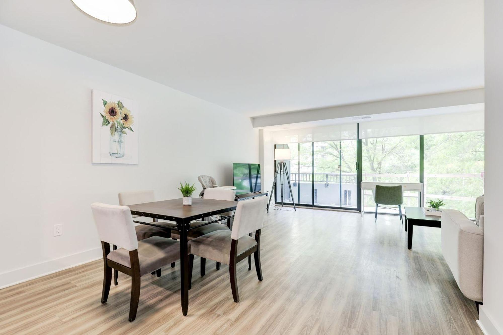 2Br Executive Apartment With Spacious Layout Arlington Exterior foto