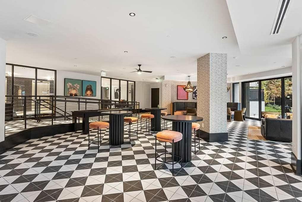 2Br Executive Apartment With Spacious Layout Arlington Exterior foto