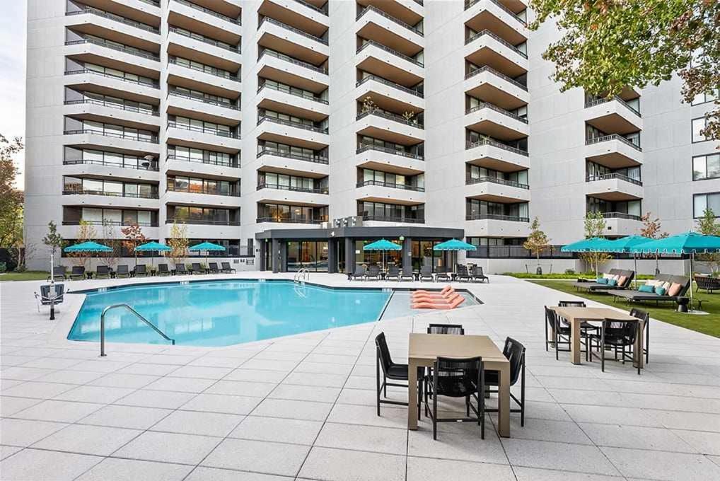 2Br Executive Apartment With Spacious Layout Arlington Exterior foto